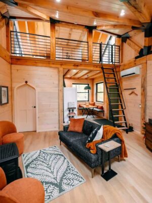 Das Versteck des Kupferfuchses - Maine, USA