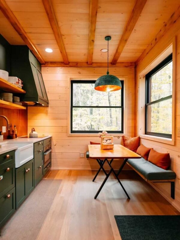 The Copper Fox Hideaway—Maine, USA The Copper Fox Hideaway—Maine, USA