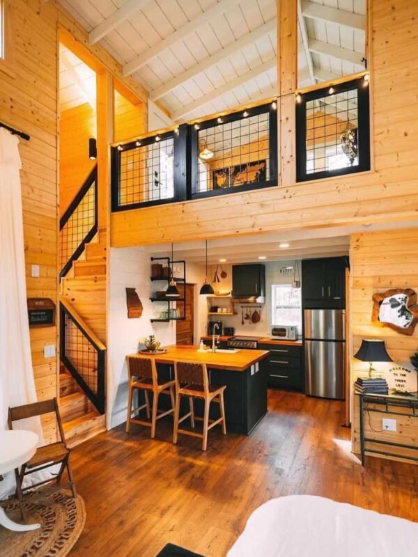 The Copper Fox Hideaway—Maine, USA The Copper Fox Hideaway—Maine, USA